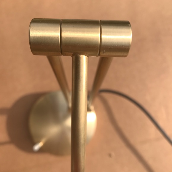 Estiluz Icons Table lamp by Leonardo Marelli Gold - Picture 7 of 8